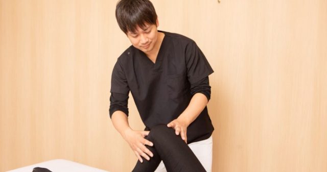 根本原因を見つけるための検査をしている画像